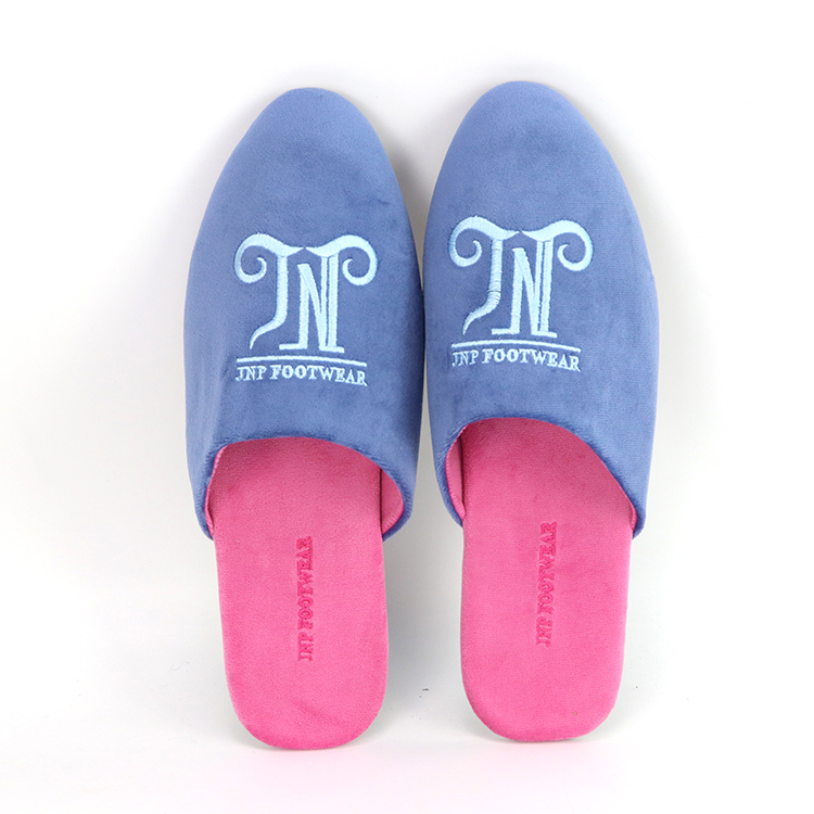 Custom Logo Luxury Unisex Fashion Closed Toe Bedroom Leather Cushion Hotel Velvet Slippers