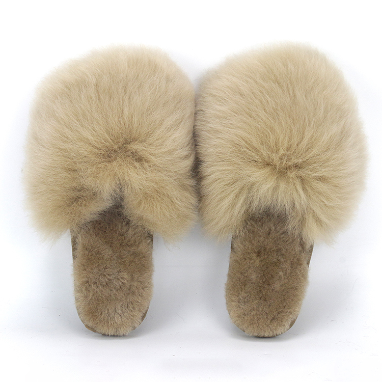 Custom Long Real Fur Closed Toe Big Sheepskin Fur Slippers